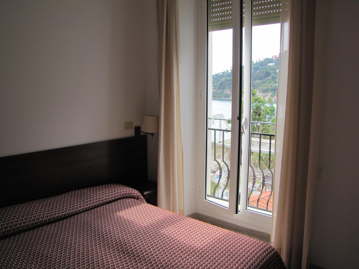 Holiday'S Beach Lejlighedshotel Ventimiglia Eksteriør billede