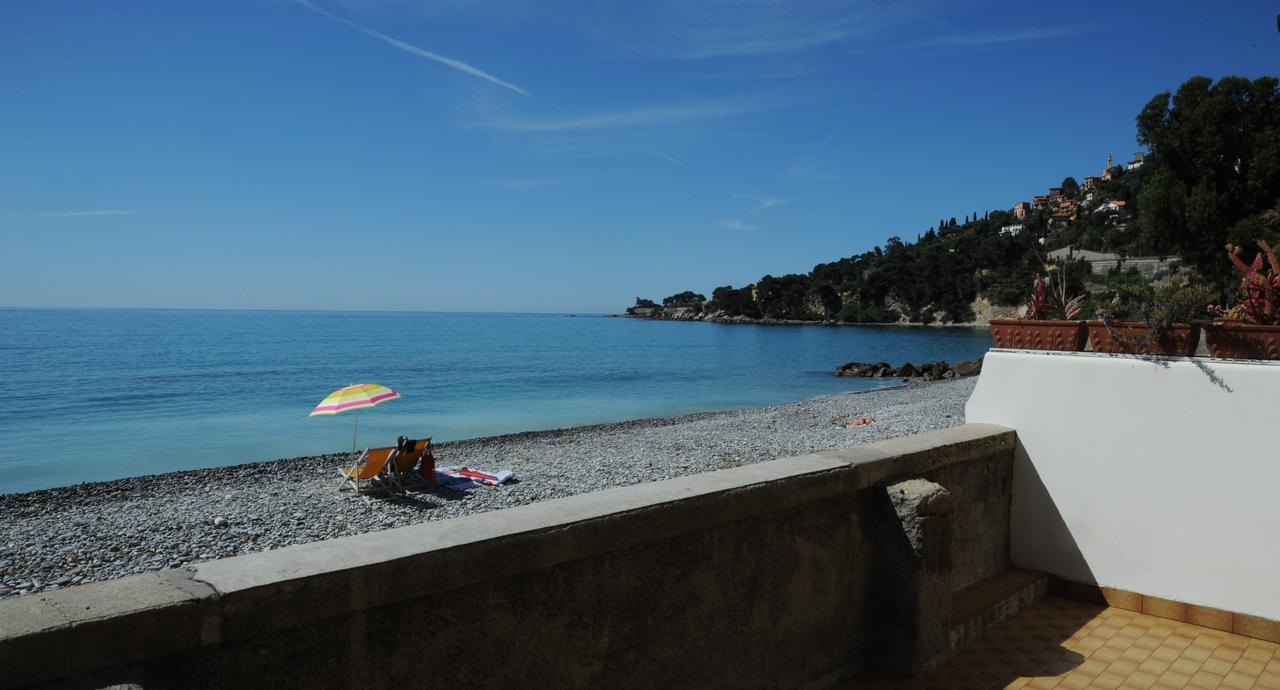 Holiday'S Beach Lejlighedshotel Ventimiglia Eksteriør billede