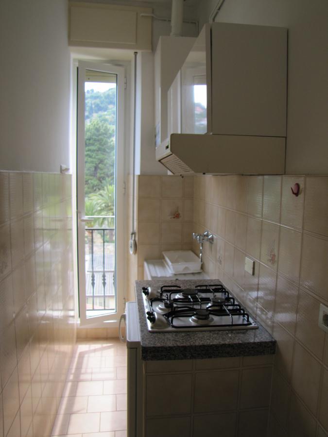 Holiday'S Beach Lejlighedshotel Ventimiglia Eksteriør billede